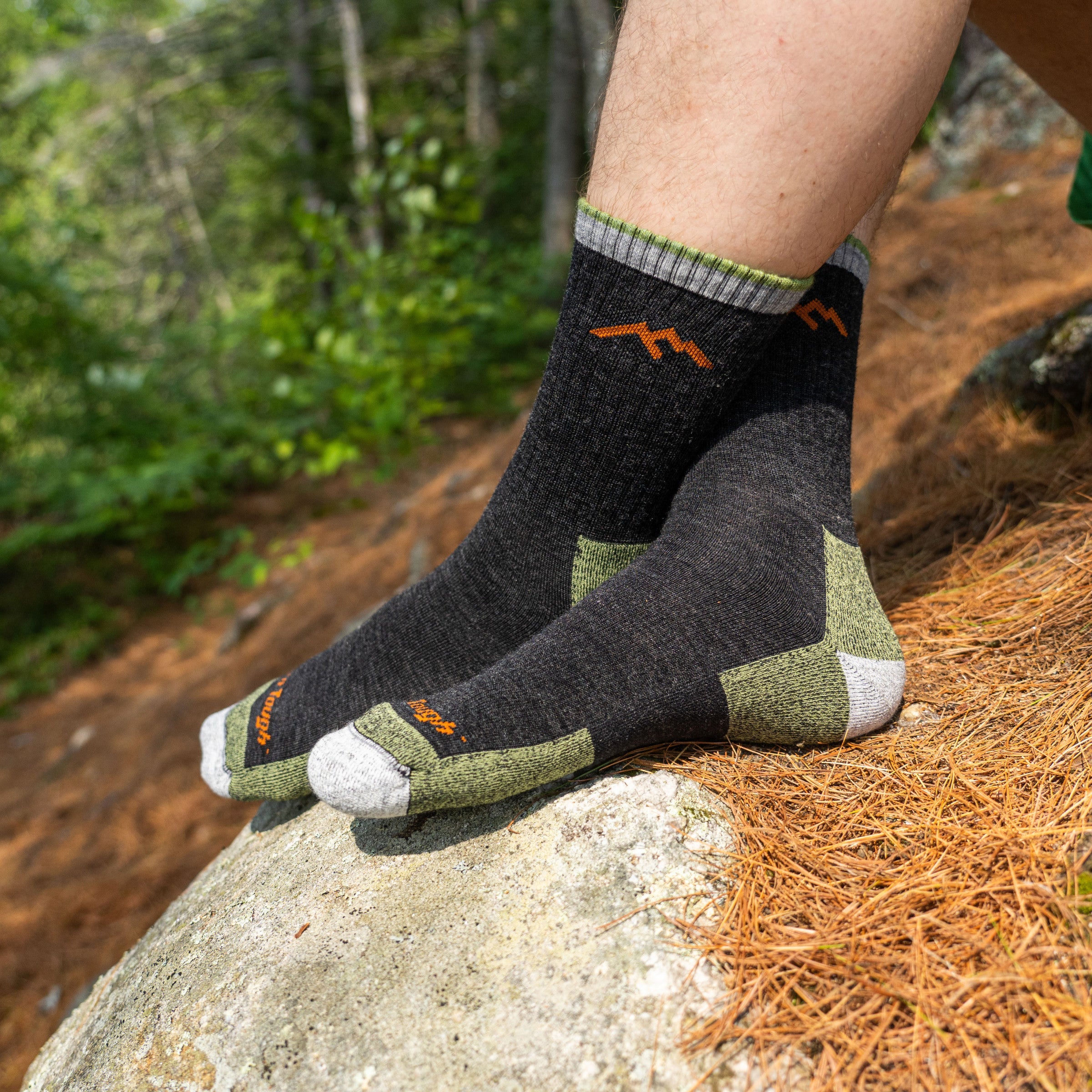 Darn Tough Hiker Micro Crew туристически чорапи с амортизация, Clover