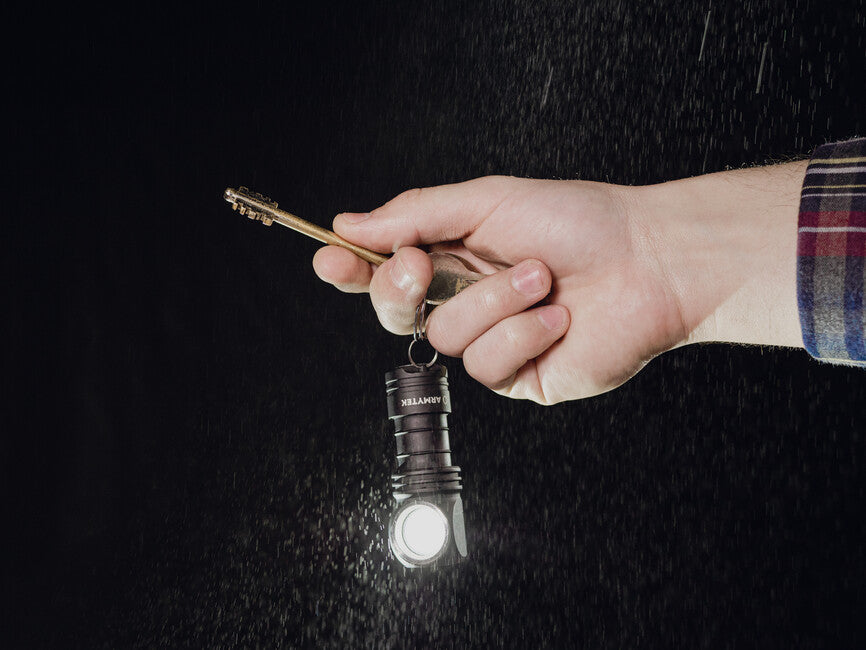 ArmyTek Wizard C1 Pro LED фенер за глава с магнитен държач и захранване от акумулатор Magnet бяло, 1000 lm, 1440 h, 55 g