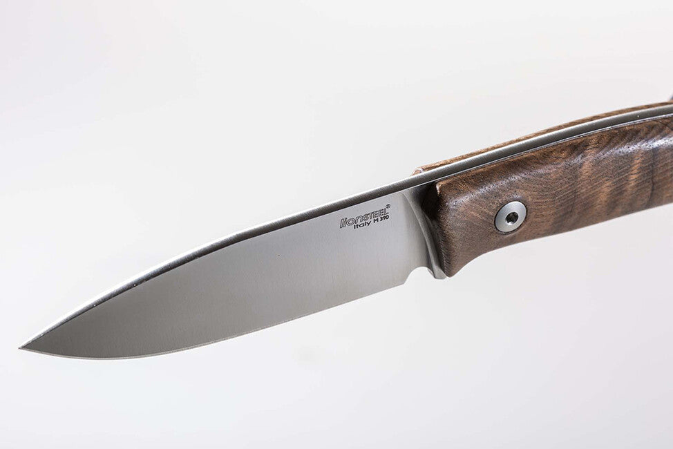 Lionsteel M1 WN много практичен