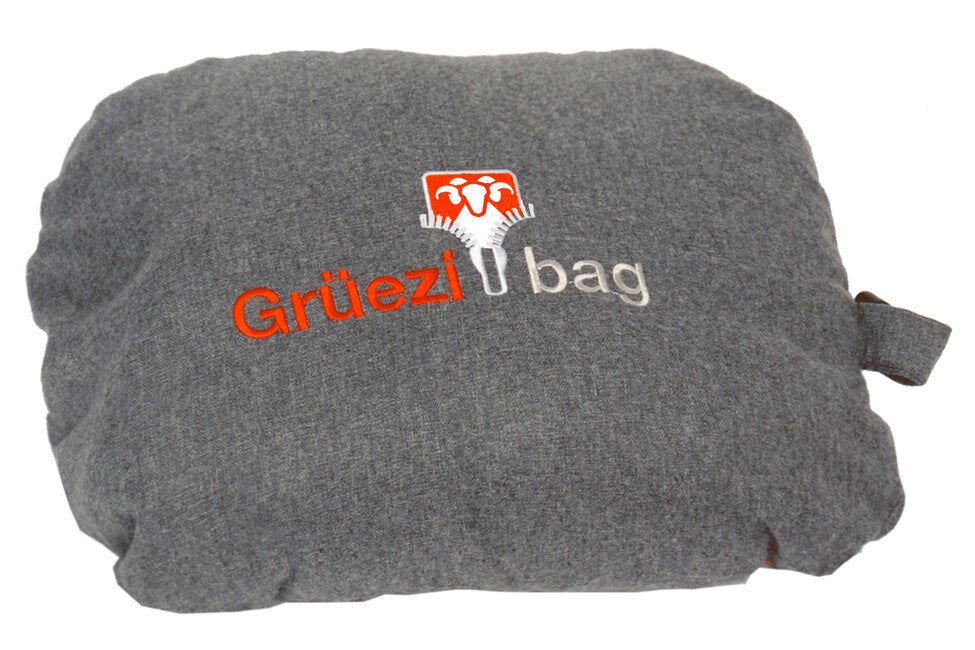 Grüezi-Bag Feater нагрявана вложка за спален чувал с USB интерфейс, сива