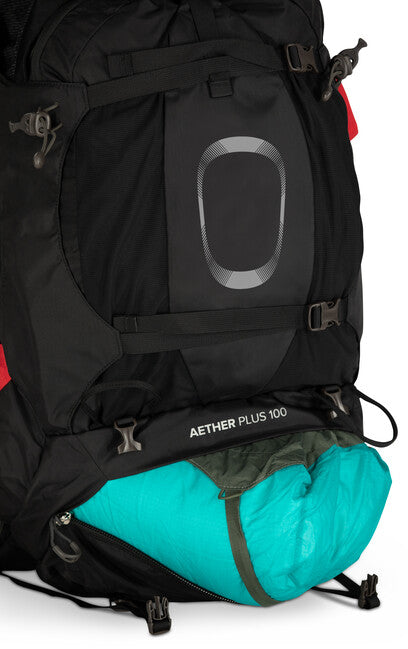 OSPREY AETHER PLUS 100 туристическа раница, черна