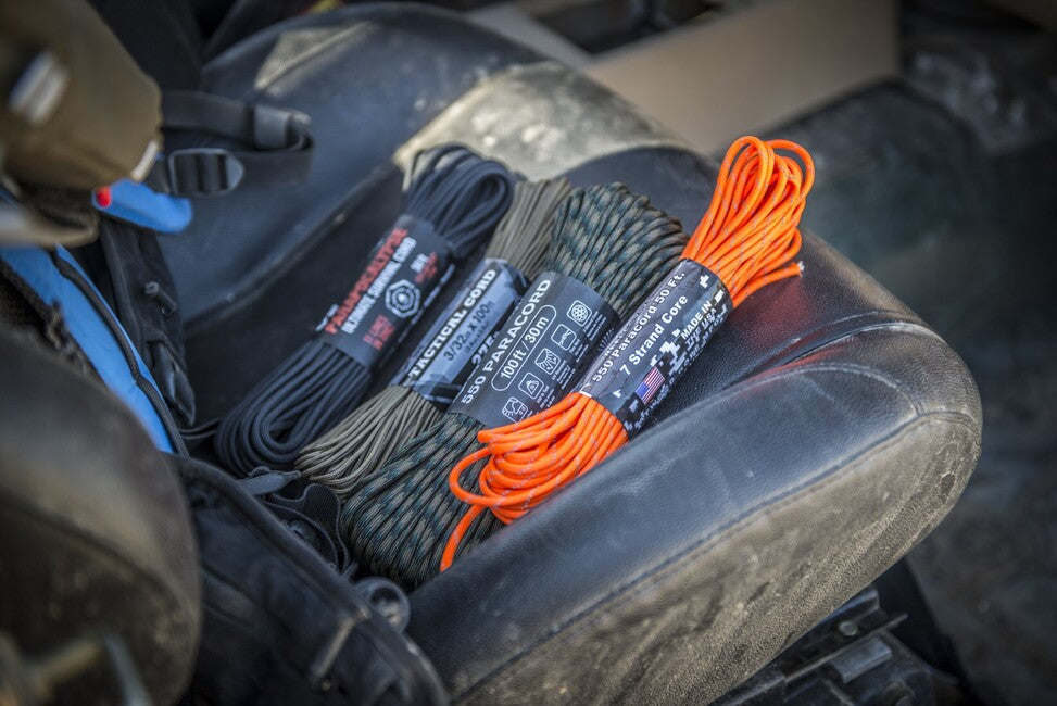 ATWOOD® 550 Paracord светещо в тъмното въже стопа, бяло (GLOW-PC100)