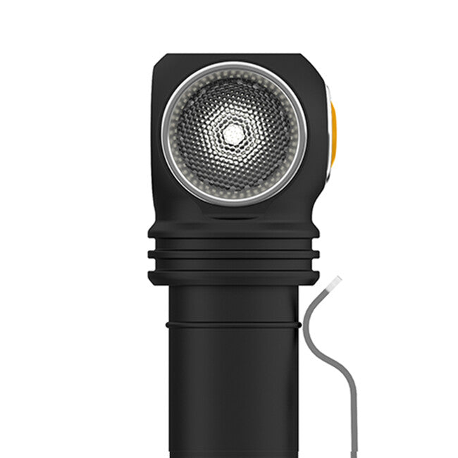 ArmyTek Wizard C2 Pro ръчен фенер LED с магнитен държач захранване акумулатор, бяло, 2500 lm, 4800 h, 65