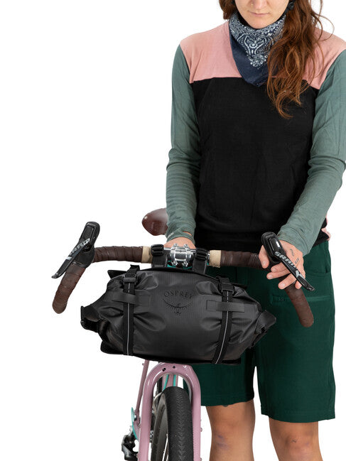 OSPREY ESCAPIST HANDLEBAR BAG чантичка за кръста на велосипед LARGE, черна