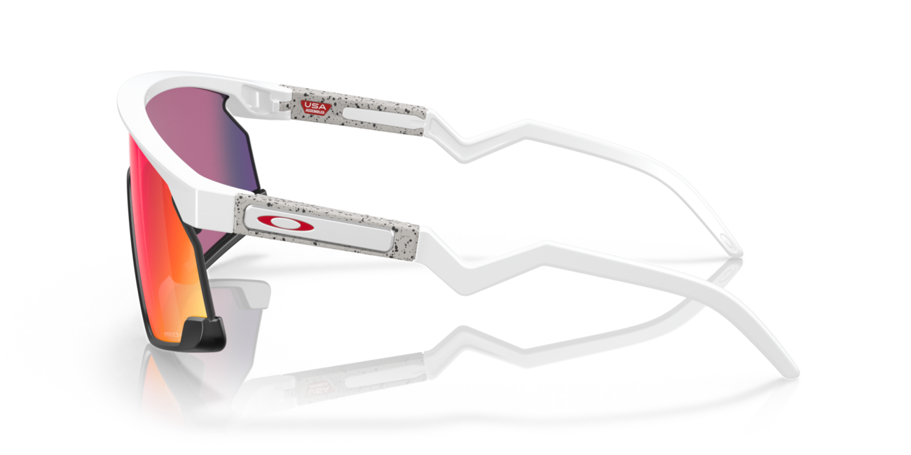 Oakley BXTR слънчеви очила с рамка Matte White и със стъкла Prizm Road, 39