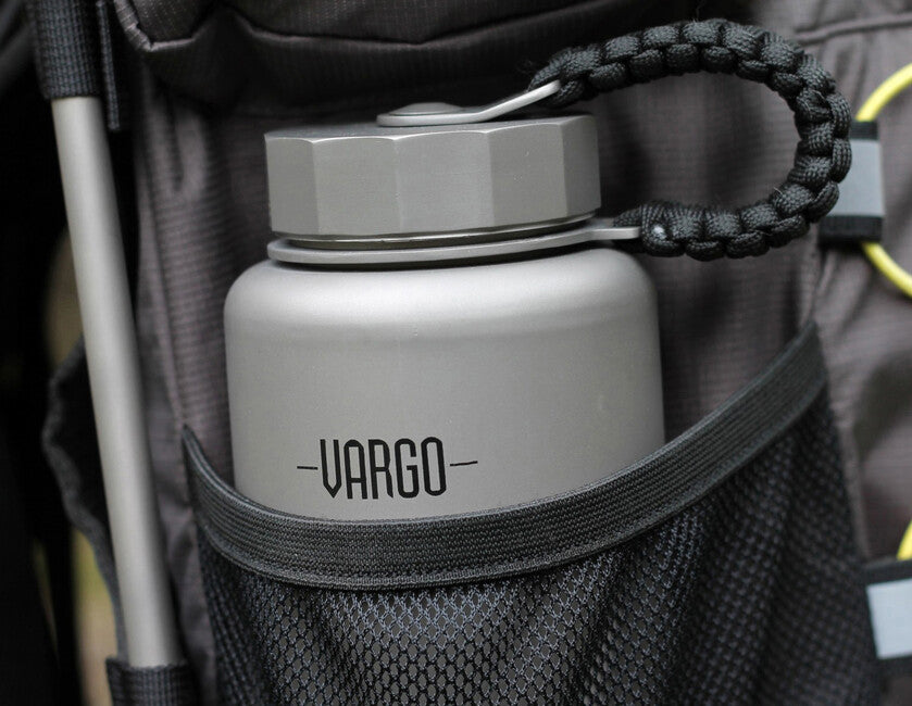 Vargo Para титаниева бутилка за вода 1 л