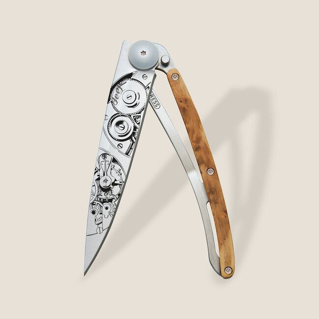 Deejo Horlogéria джобен нож хвойна дърво сиво titanium watchmaker