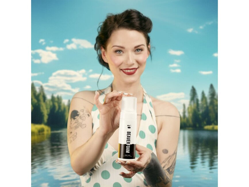Becky Blossom Mindy ментово охладяваща интимна пяна за брадва, 150 ml