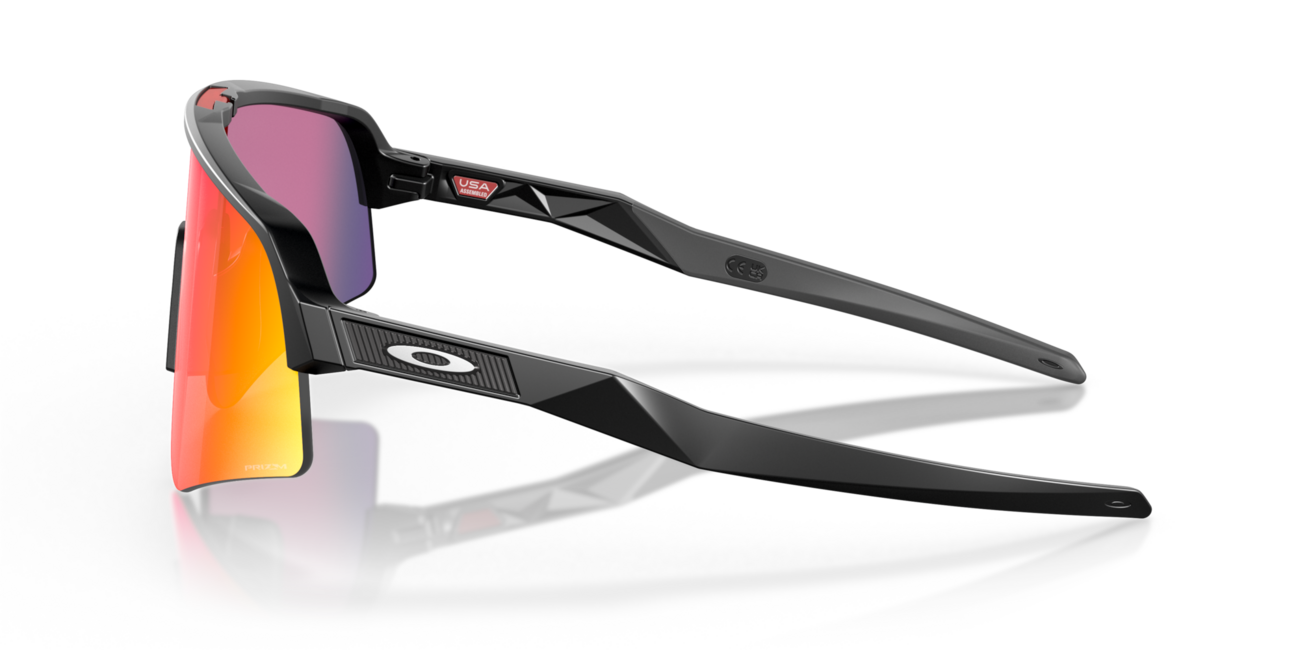 Oakley SUTRO LITE SWEEP слънчеви очила с рамка Matte Black и със стъкла Prizm Road
