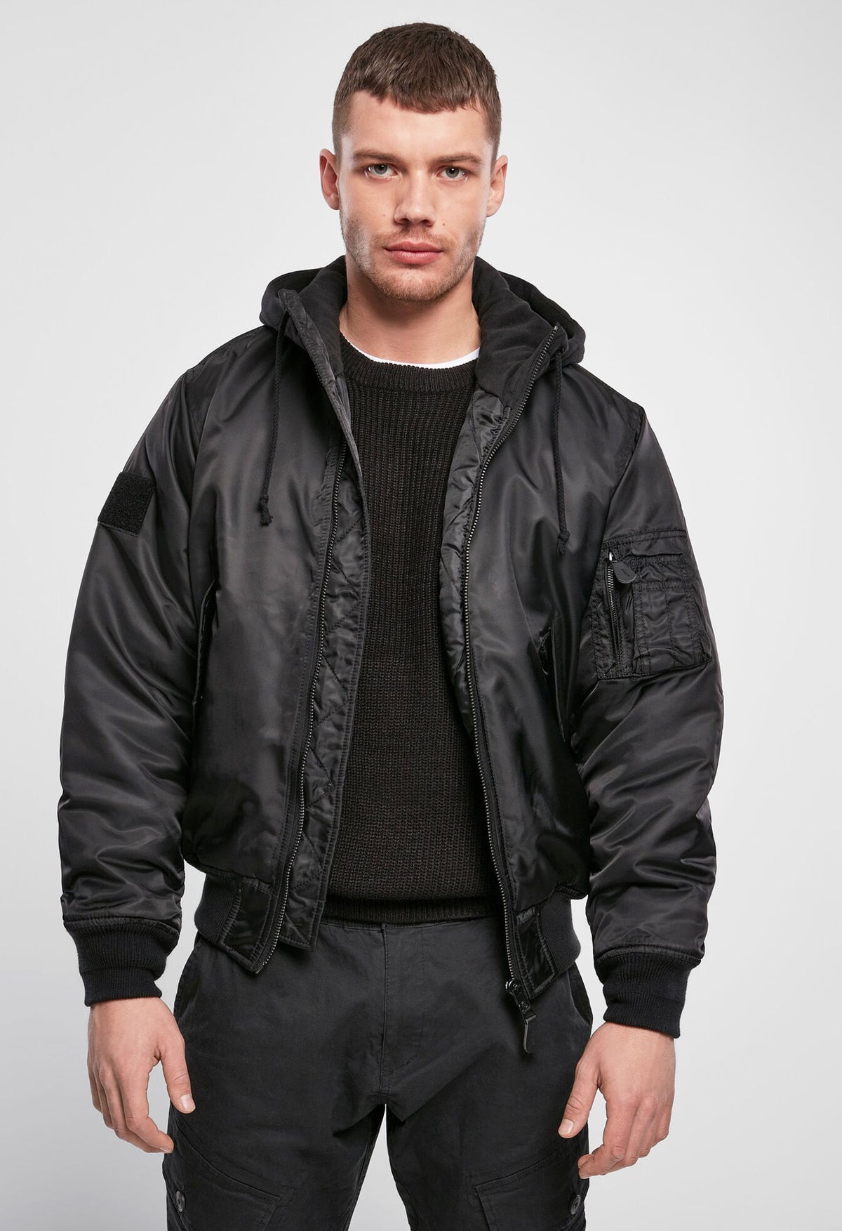 Brandit MA1 Hooded bomber bunda, čierna