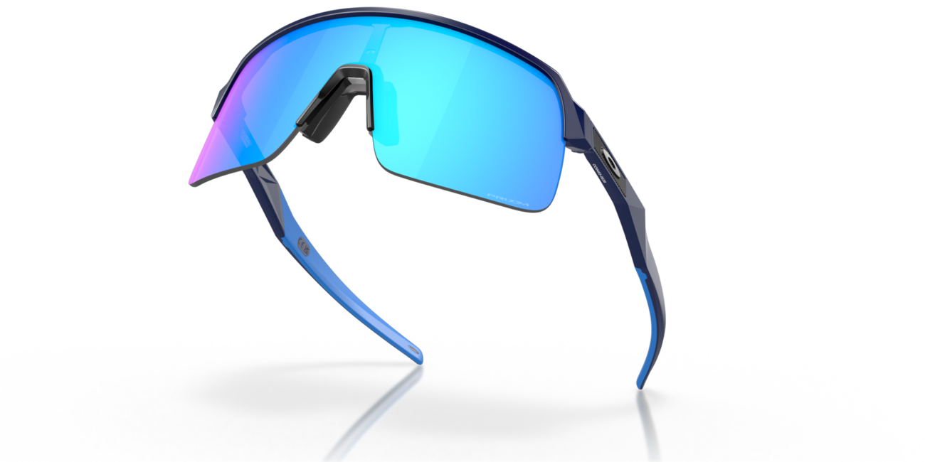 Oakley SUTRO LITE слънчеви очила с рамка Matte Navy и със стъкла Prizm Sapphire