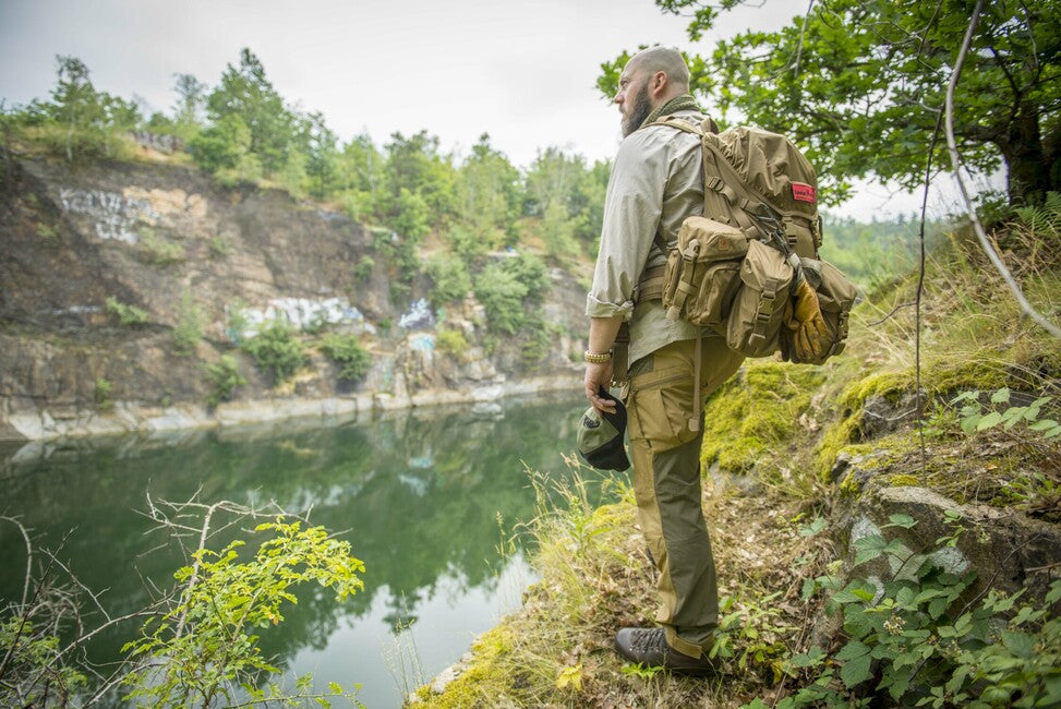 Helikon-Tex Paracord нараквица за оцеляване, черно