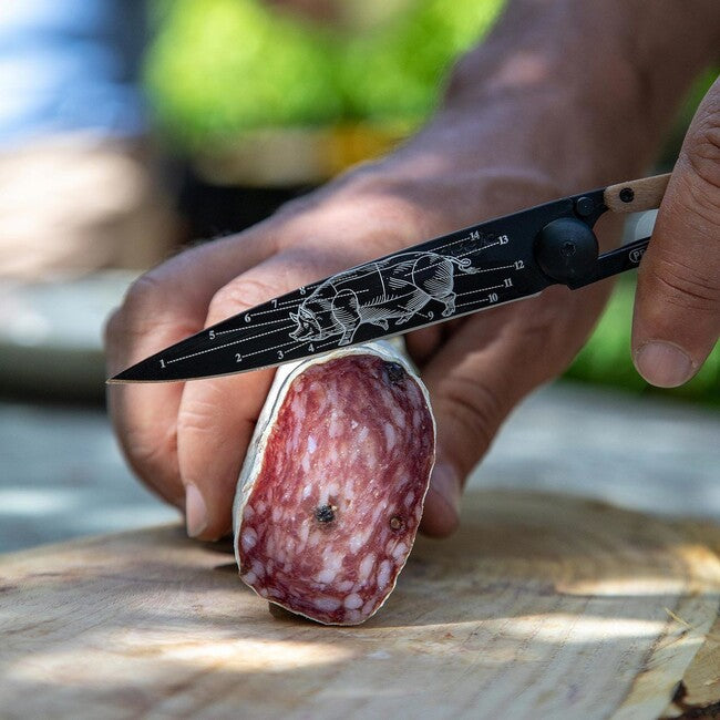Deejo Prime cuts сгъваем нож, черно татуировка, маслинено дърво