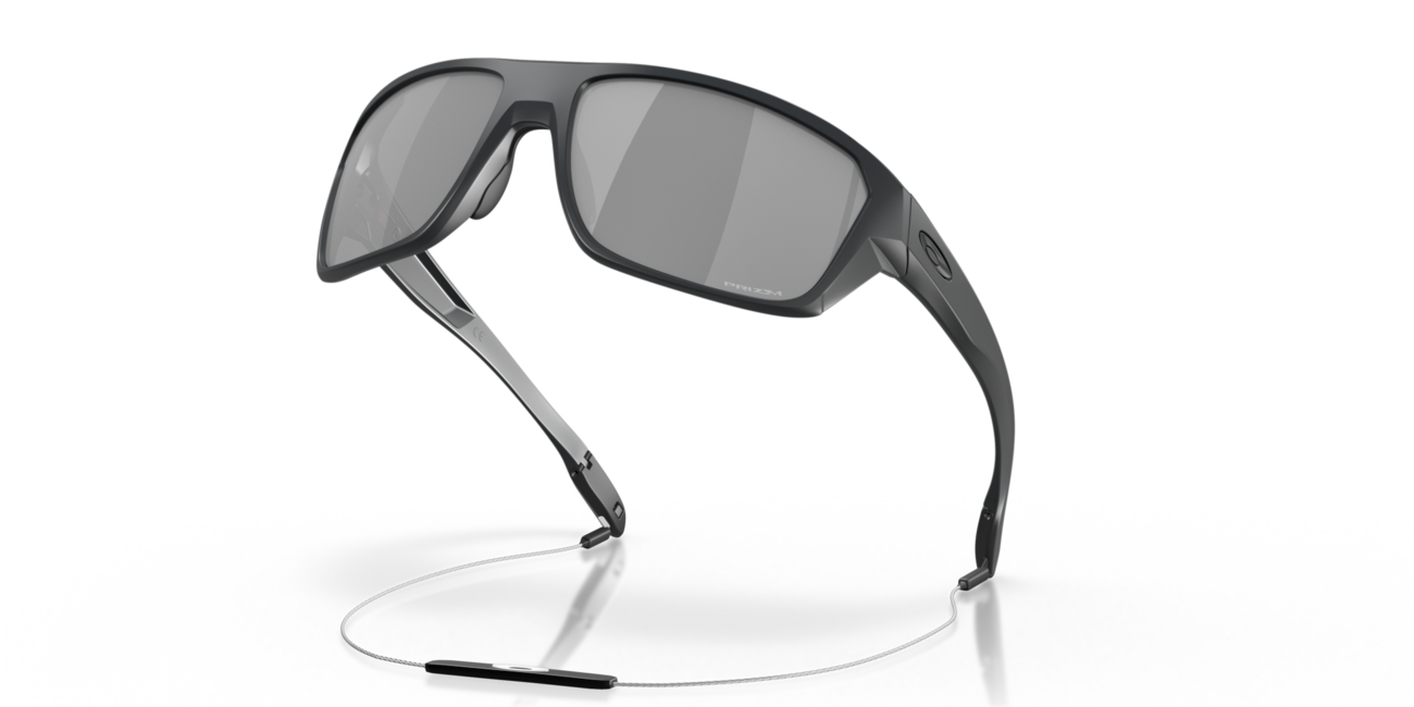 Oakley SPLIT SHOT слънчеви очила с рамка Mate Carbon и със стъкла Prizm Black 64