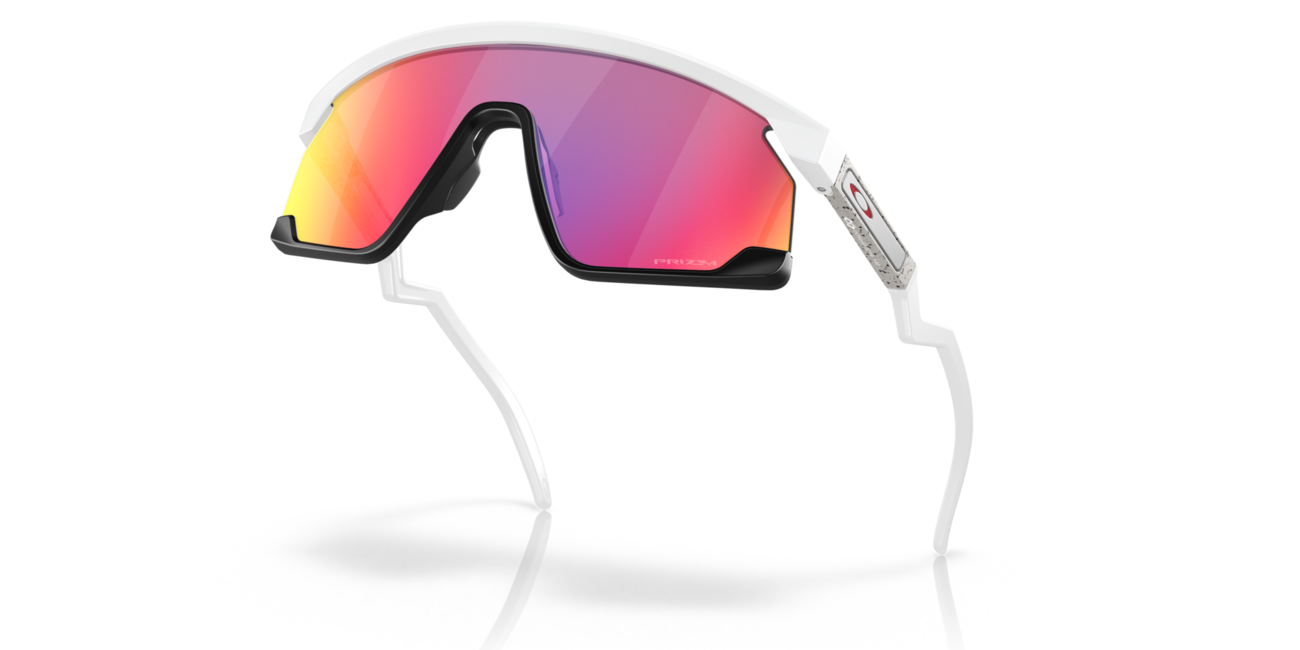 Oakley BXTR слънчеви очила с рамка Matte White и със стъкла Prizm Road, 39