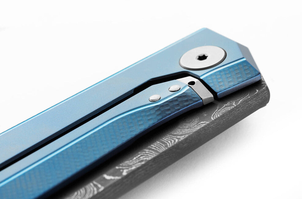 Lionsteel MYTO MT01D луксозен джобен нож с дръжка от масивен титан BL