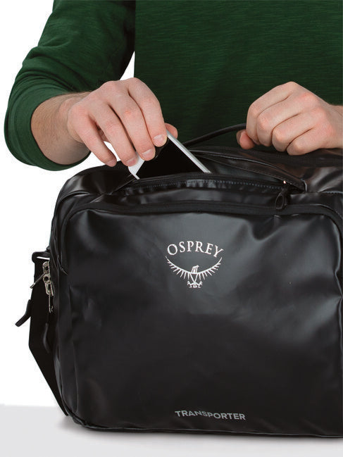 OSPREY TRANSPORTER CARRY-ON BAG чанта за рамо, черна