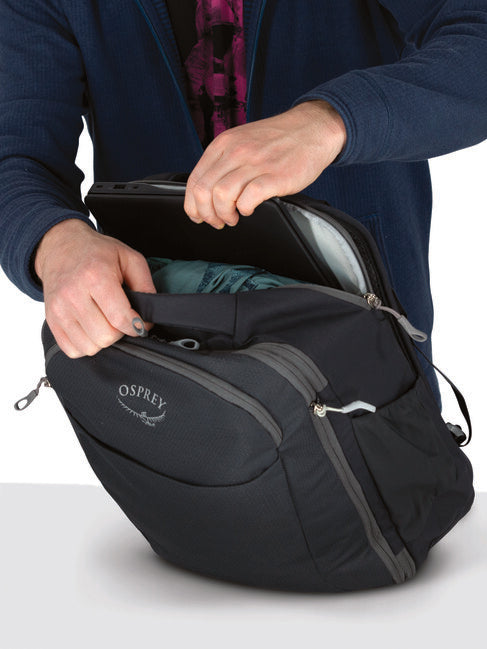 OSPREY DAYLITE EXPANDIBLE TRAVEL PACK туристическа раница 26+6, черна