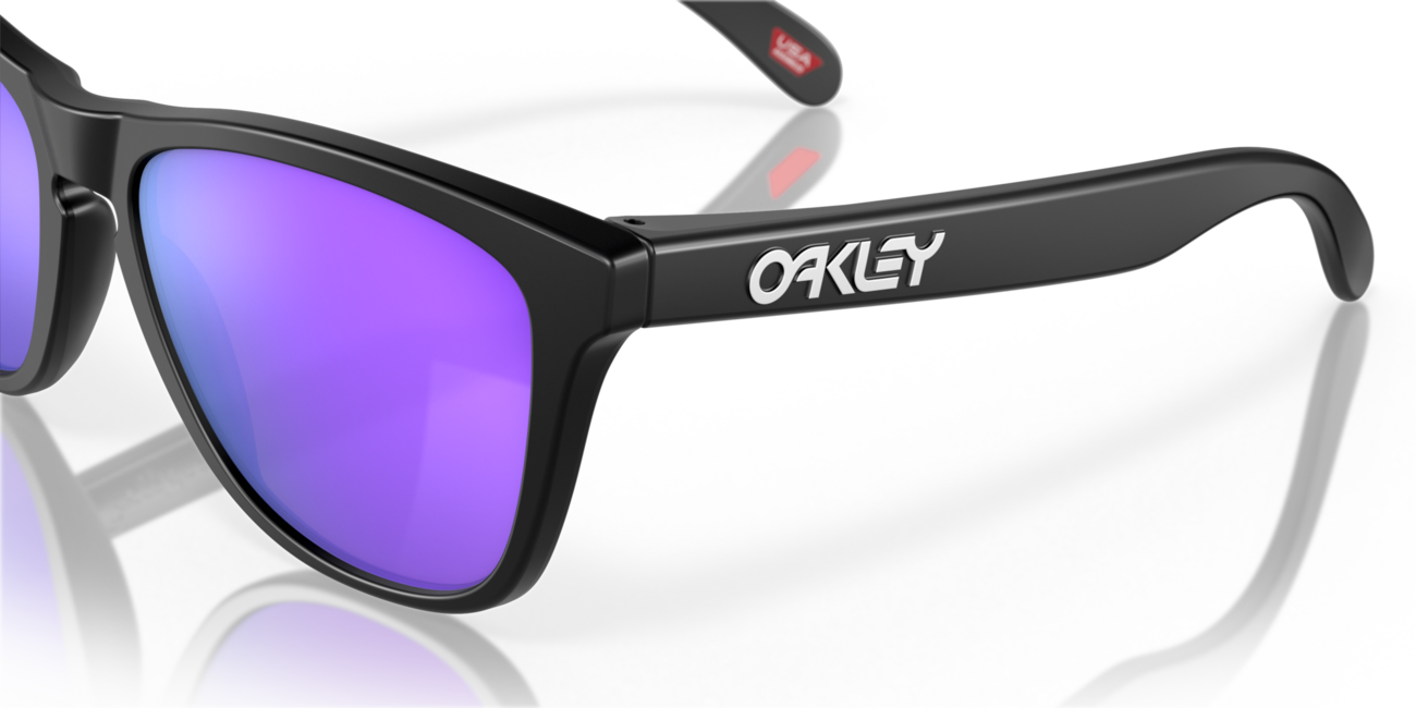 Oakley FROGSKINS слънчеви очила с рамка Matte Black и със стъкла Prizm Violet, 55