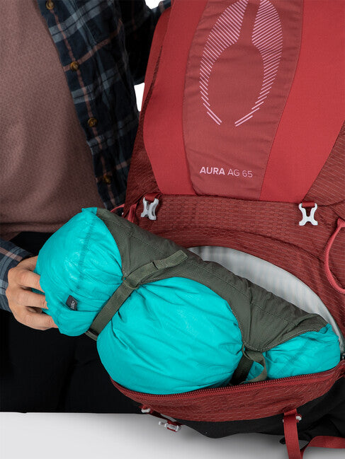 OSPREY AURA AG 65 туристическа раница, горскоплоден sorbet червен