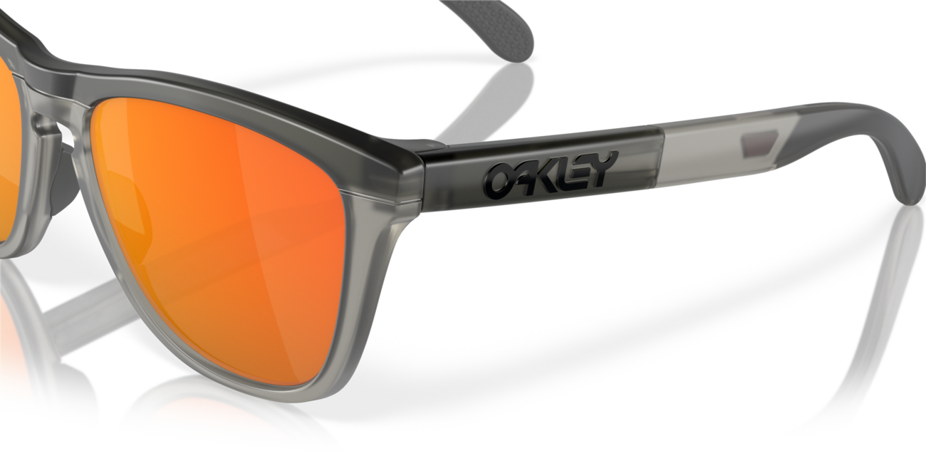 Oakley FROGSKINS RANGE слънчеви очила със сива матова рамка/сив дим и с лещи Prizm Ruby 55