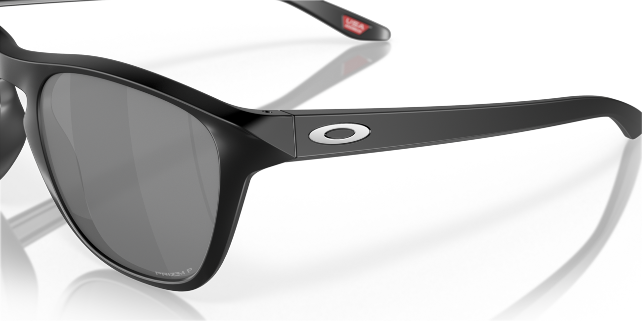 Слънчеви очила Oakley MANORBURN с рамка Matte Black и лещи Prizm Polarized, 56