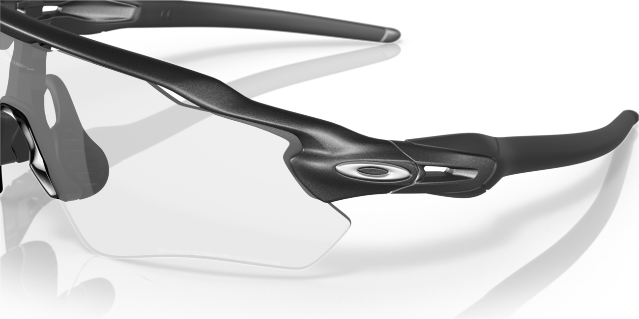 Oakley RADAR EV PATH фотохромни слънчеви очила с рамка Steel и стъкла Clear 50% Black Irid Photo