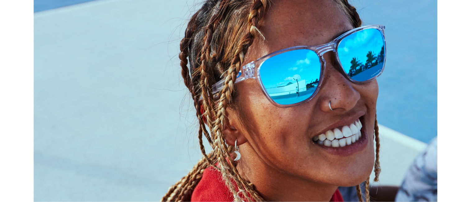 Oakley MANORBURN слънчеви очила с рамка Polished Clear и стъкла Prizm Sapphire 56