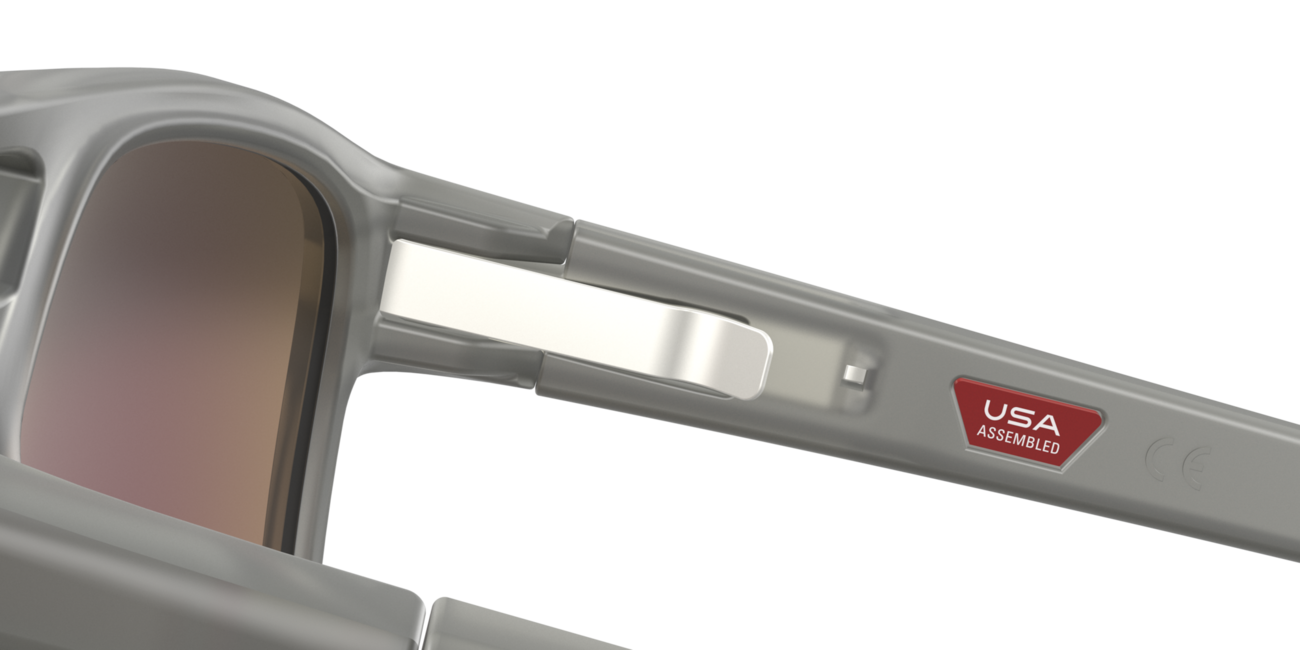 Oakley LATCH BETA слънчеви очила с рамка Matte Grey Ink и със стъкла Prizm Sapphir Irid Polar, 54