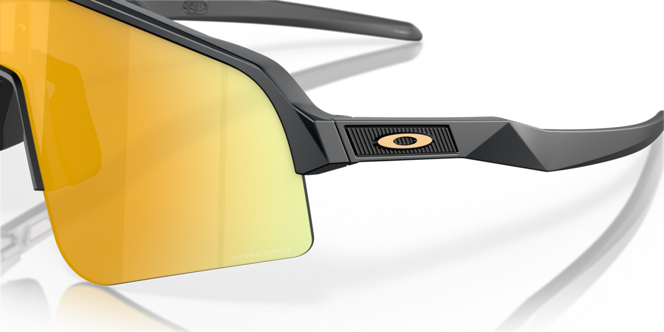 Oakley SUTRO LITE SWEEP слънчеви очила с рамка Matte Carbon и стъкла Prizm 24K