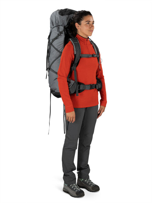 OSPREY ARIEL PRO 75 туристическа раница, сребрист подплата
