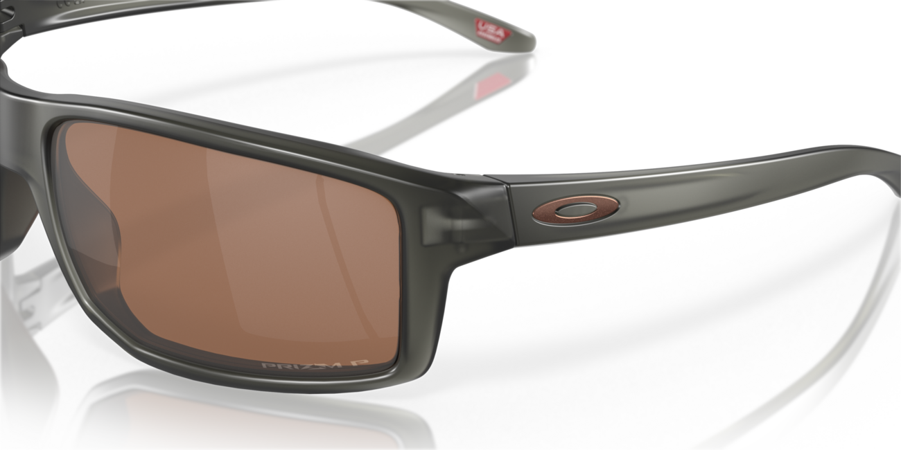 Слънчеви очила Oakley GIBSTON с рамка Matte Grey Smoke и стъкла Prizm Tungsten Polarized, 61