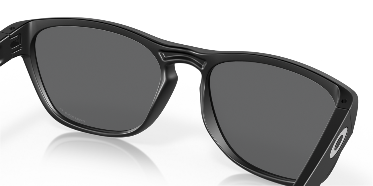 Слънчеви очила Oakley MANORBURN с рамка Matte Black и лещи Prizm Polarized, 56