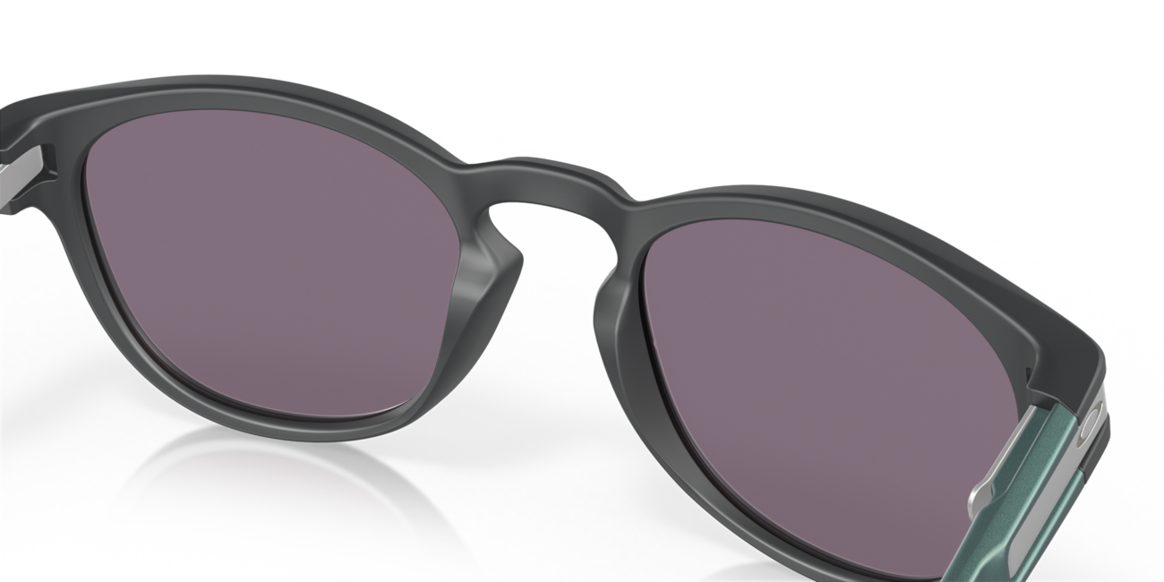 Oakley LATCH слънчеви очила с рамка Matte Carbon и стъкла Prizm Grey, 53