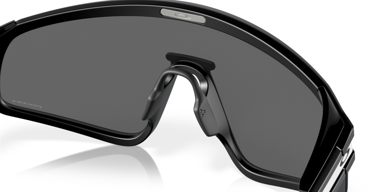 Oakley LATCH PANEL слънчеви очила с рамка Matte Black и с лещи Prizm, 35