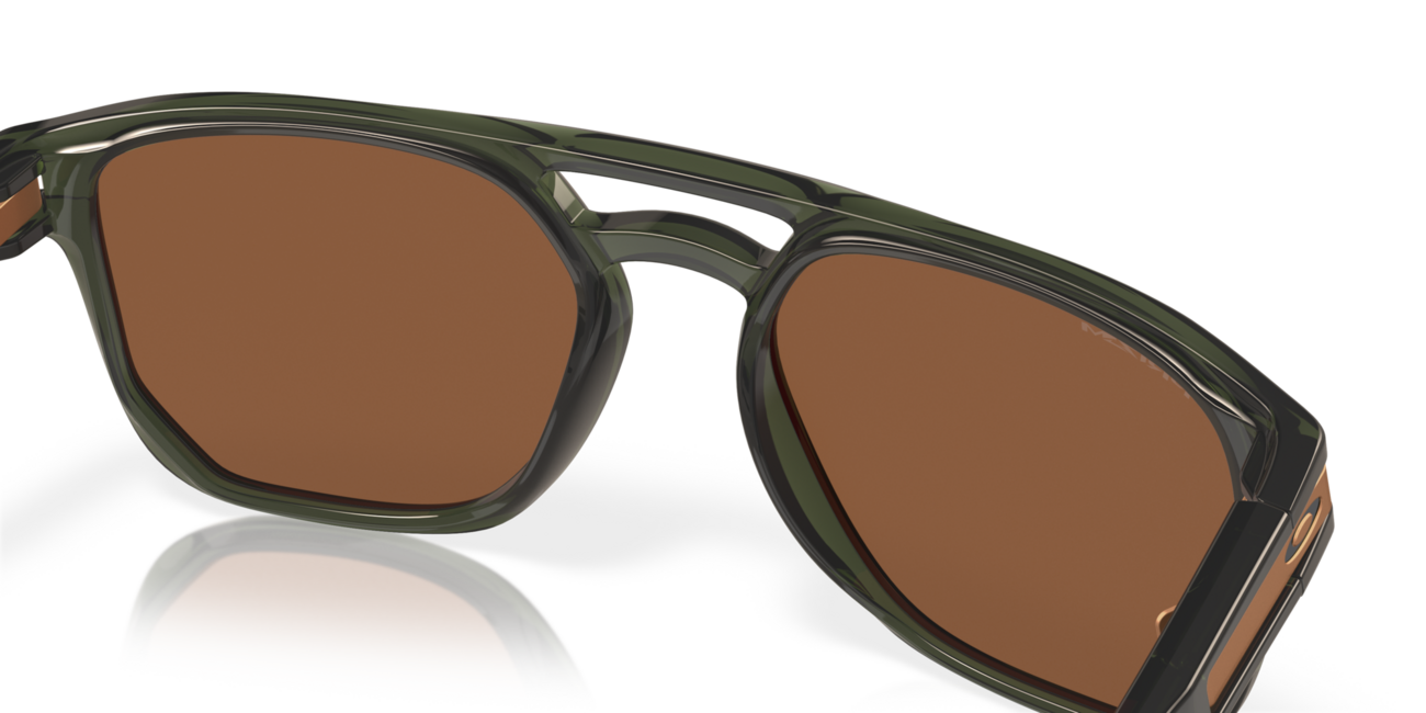 Oakley LATCH BETA слънчеви очила с рамка Olive Ink и със стъкла Prizm Tungsten 54