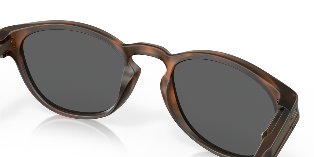 Oakley LATCH слънчеви очила с рамка Matte Brown Tortoise и със стъкла Prizm Black, 53