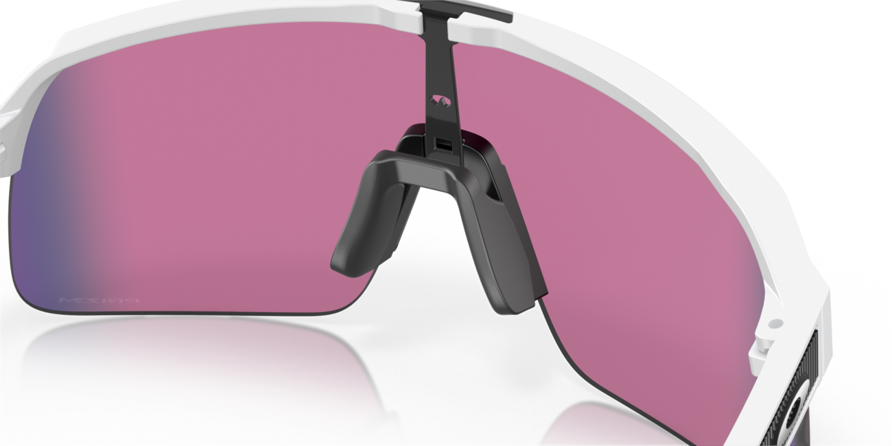 Oakley SUTRO LITE слънчеви очила с рамка Matte White и с лещи Prizm Road
