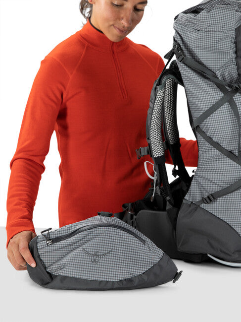 OSPREY ARIEL PRO 75 туристическа раница, сребрист подплата