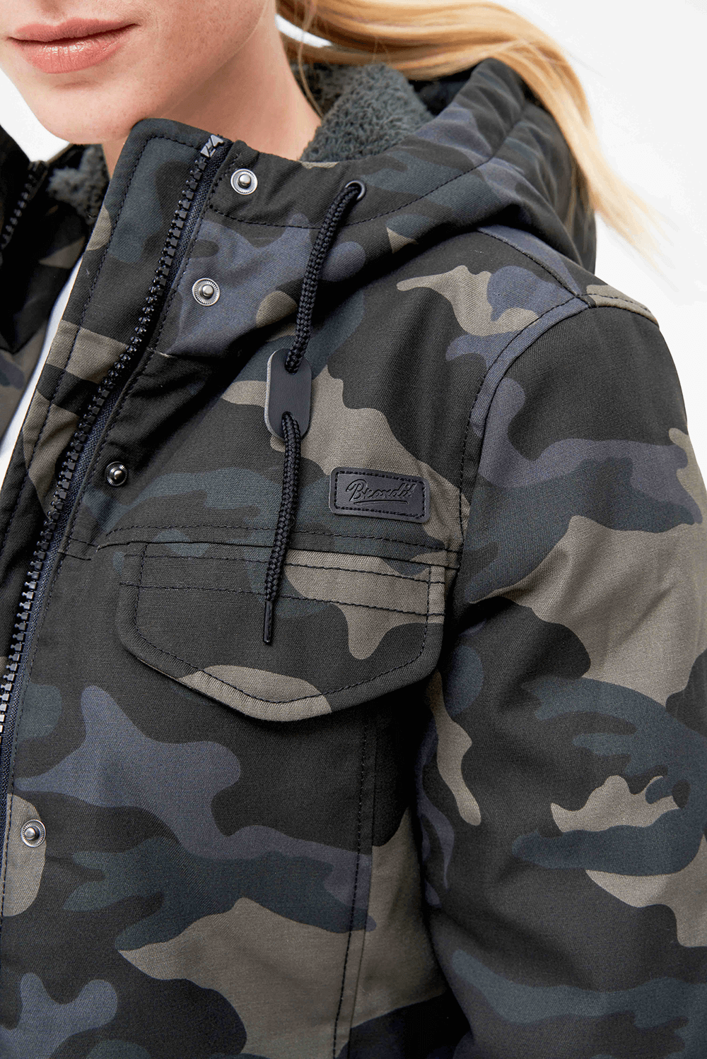 Brandit Marsh Lake dámska parka zimná bunda s kapucňou, Darkcamo