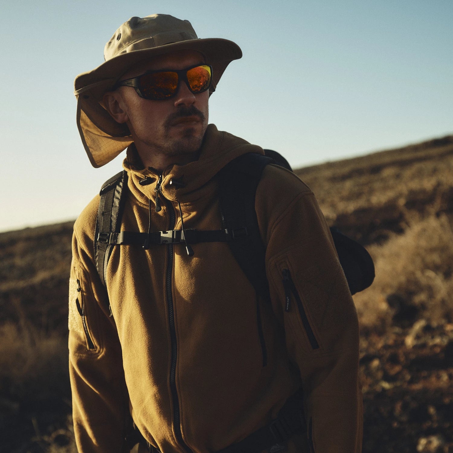 Helikon-Tex Patriot bunda flísová, coyote – v použití 2