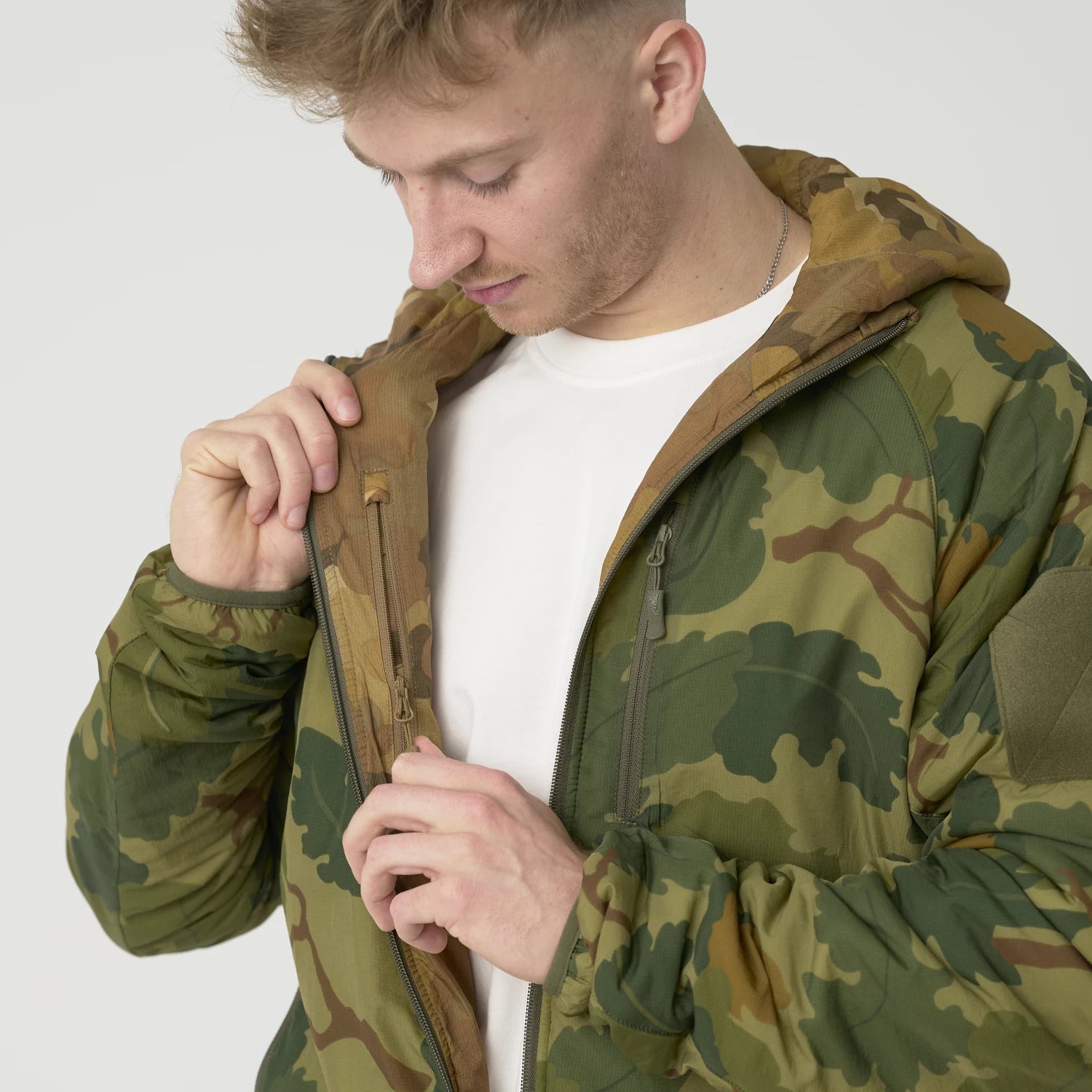 Helikon-Tex Wolfhound Obojstranná bunda Windpack, Mitchell Camo Leaf/Mitchell Clouds – detail 6