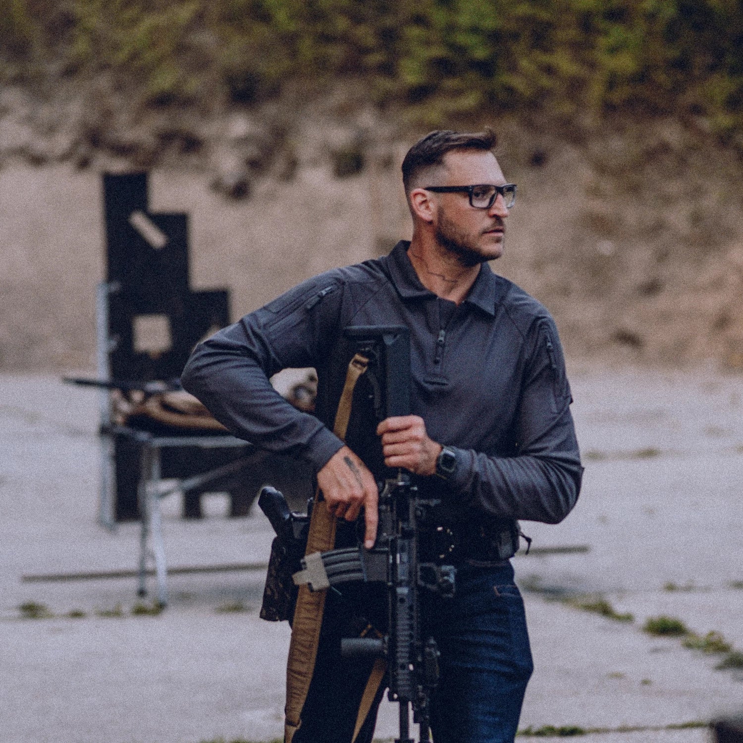 Helikon-Tex Range nátelník taktický s dlhým rukávom – v použití 1