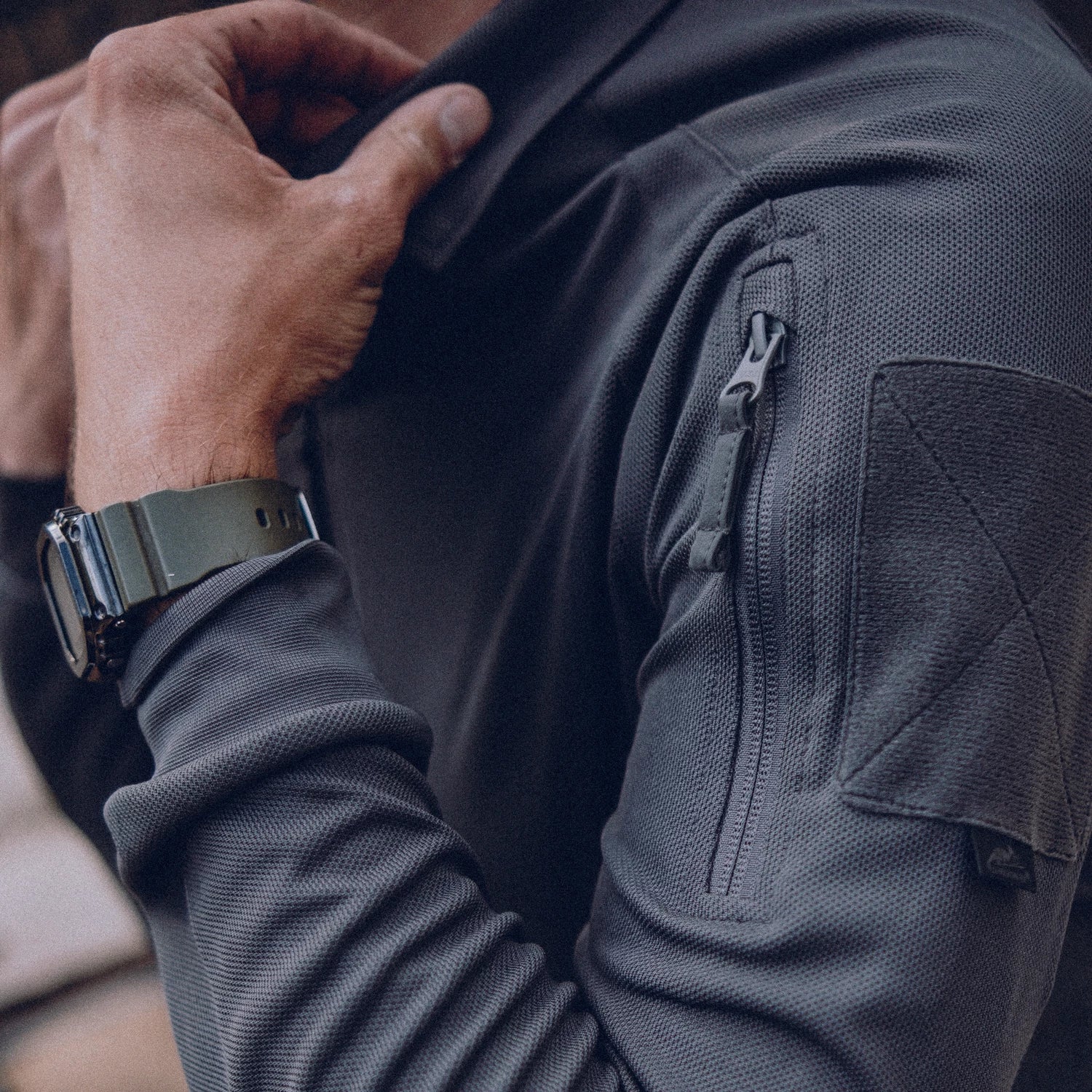 Helikon-Tex Range nátelník taktický s dlhým rukávom – v použití 3
