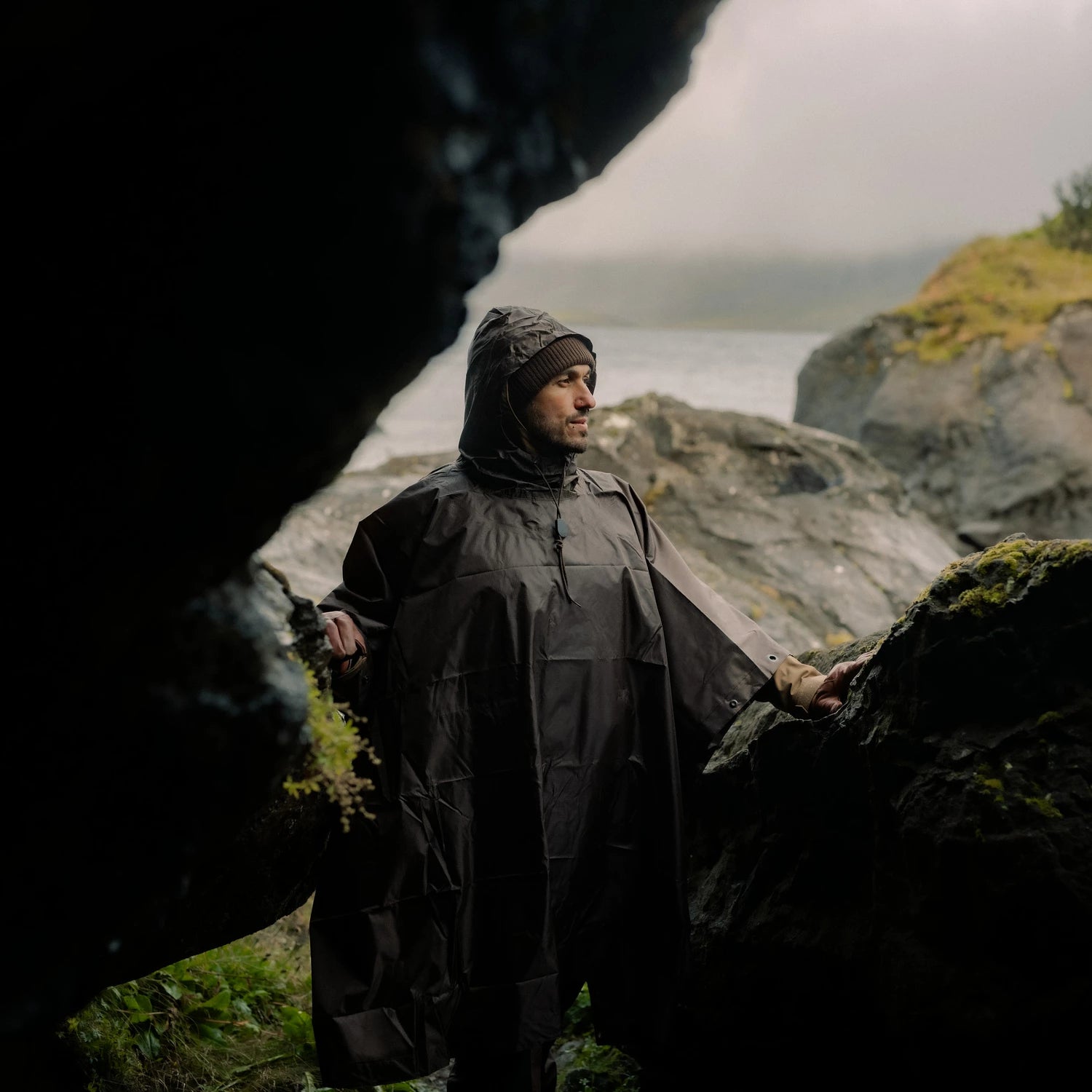 Helikon-Tex PONCHO U.S. MODEL, woodland – v použití 1