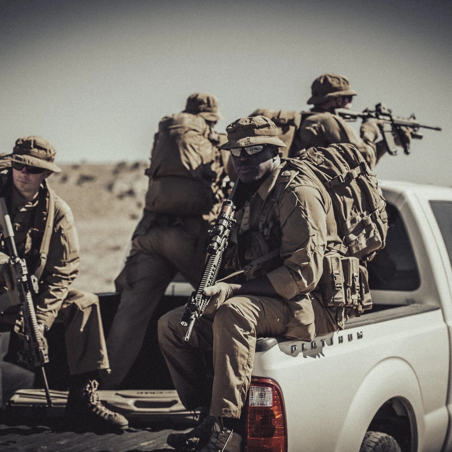 Helikon-Tex BDU Mk2 nohavice, čierne – v použití 2