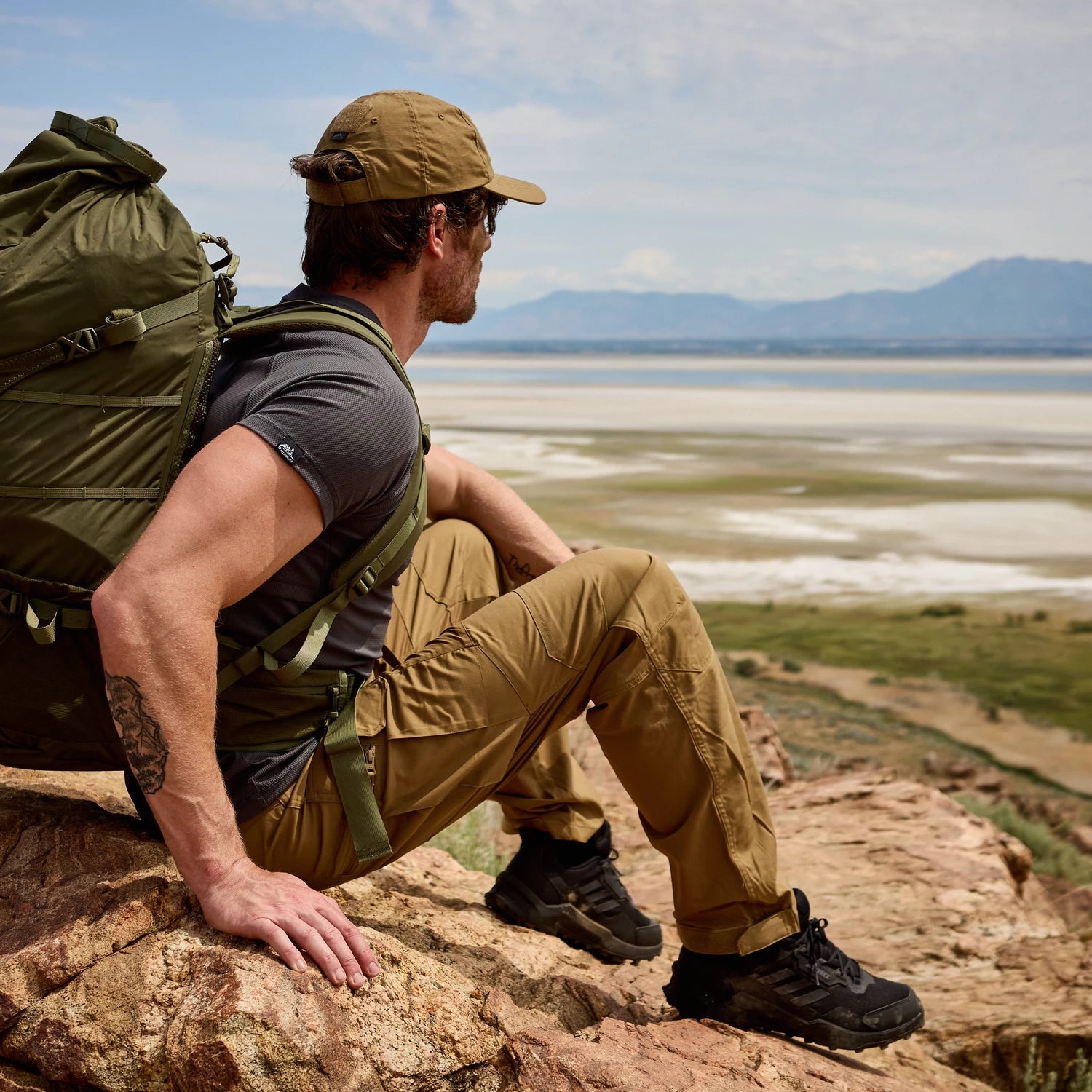 Helikon-Tex HYBRID OUTBACK nohavice Dura Canvas DuraCanvas, Taiga Green – v použití 2