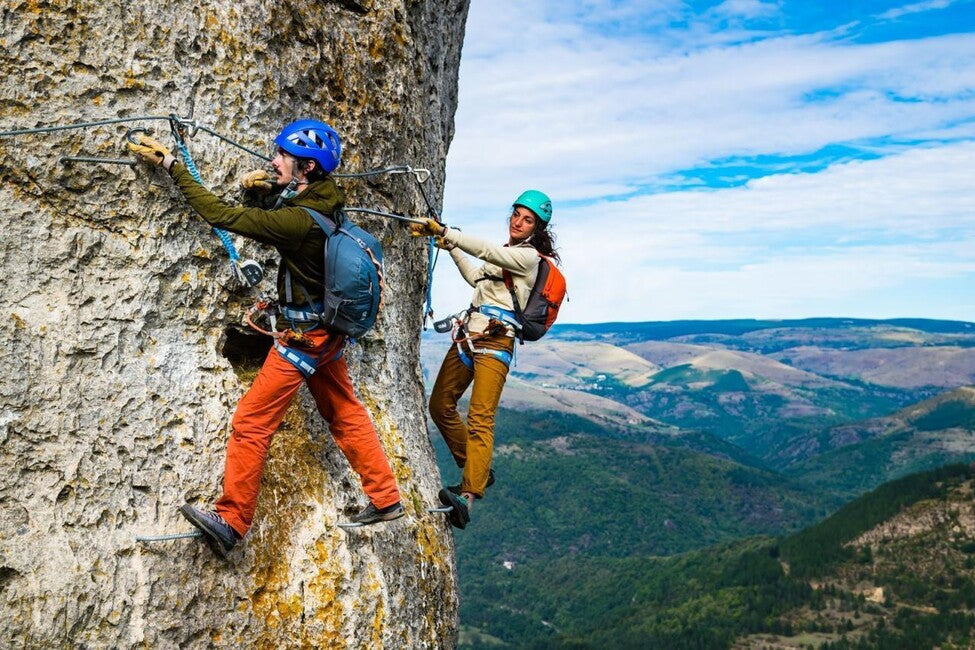 Petzl Boreo 2023 čelada, rdeča
