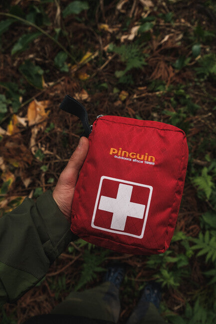 Pinguin First Aid Kit лекарница L, червена
