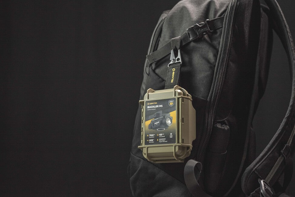 Armytek Buckler M1 компактен акумулаторен тактически фенер 700лм